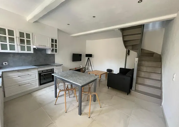 Maison De Village Avec Balcon Rooftop